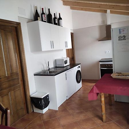 Apartamentos Turisticos Los Abuelos Montemayor de Pililla 外观 照片