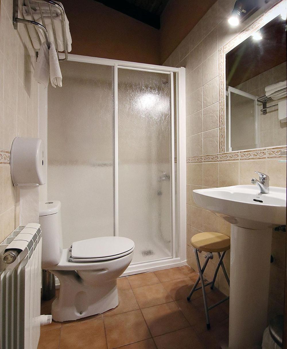 Apartamentos Turisticos Los Abuelos Montemayor de Pililla 外观 照片
