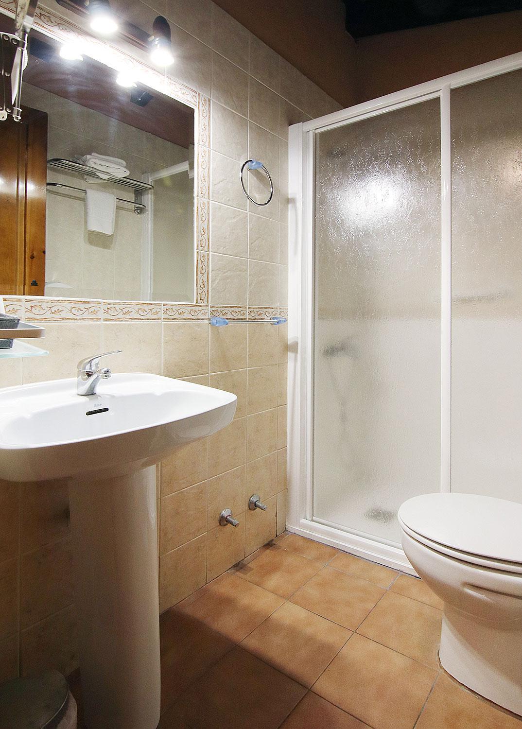 Apartamentos Turisticos Los Abuelos Montemayor de Pililla 外观 照片